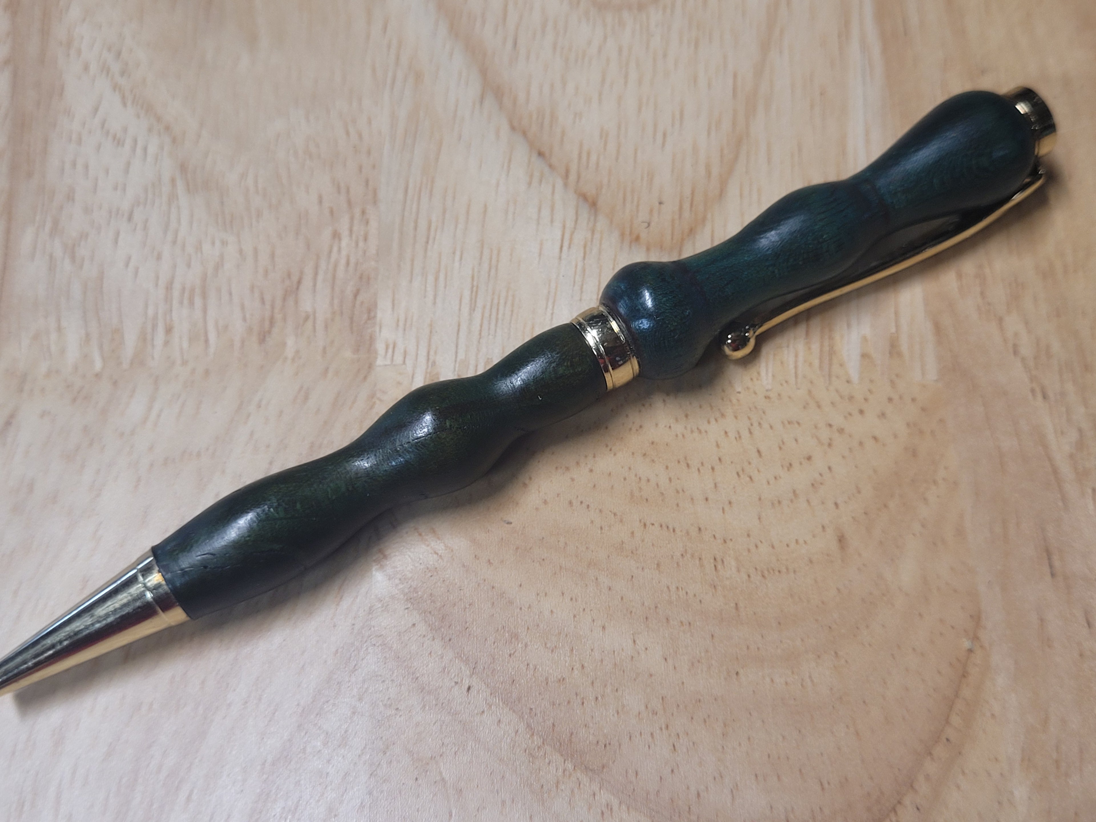 Mulberry Wood Twist Pen Dyed Green