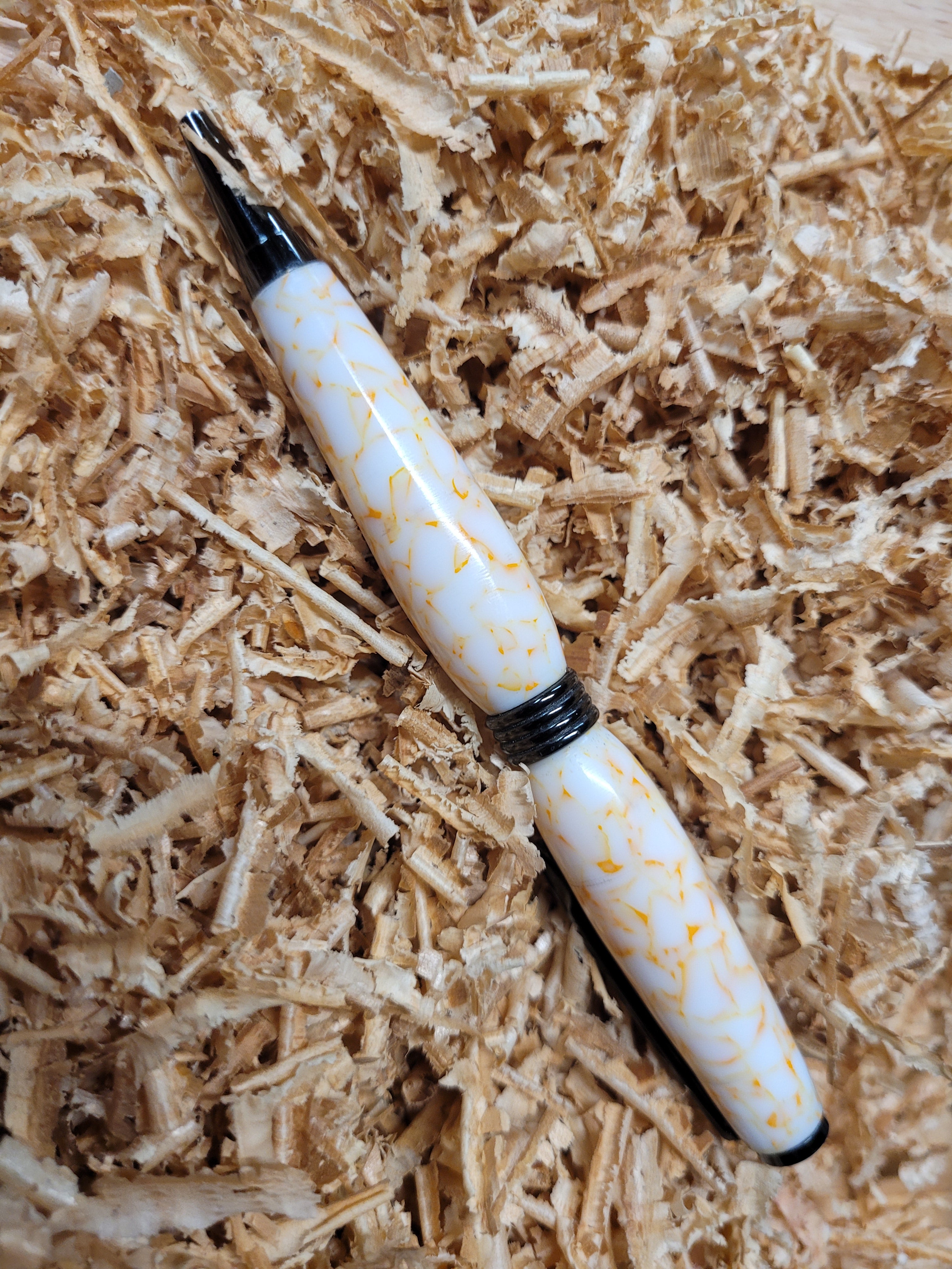 White and Shattered Orange Acrylic Slimline Twist Pen