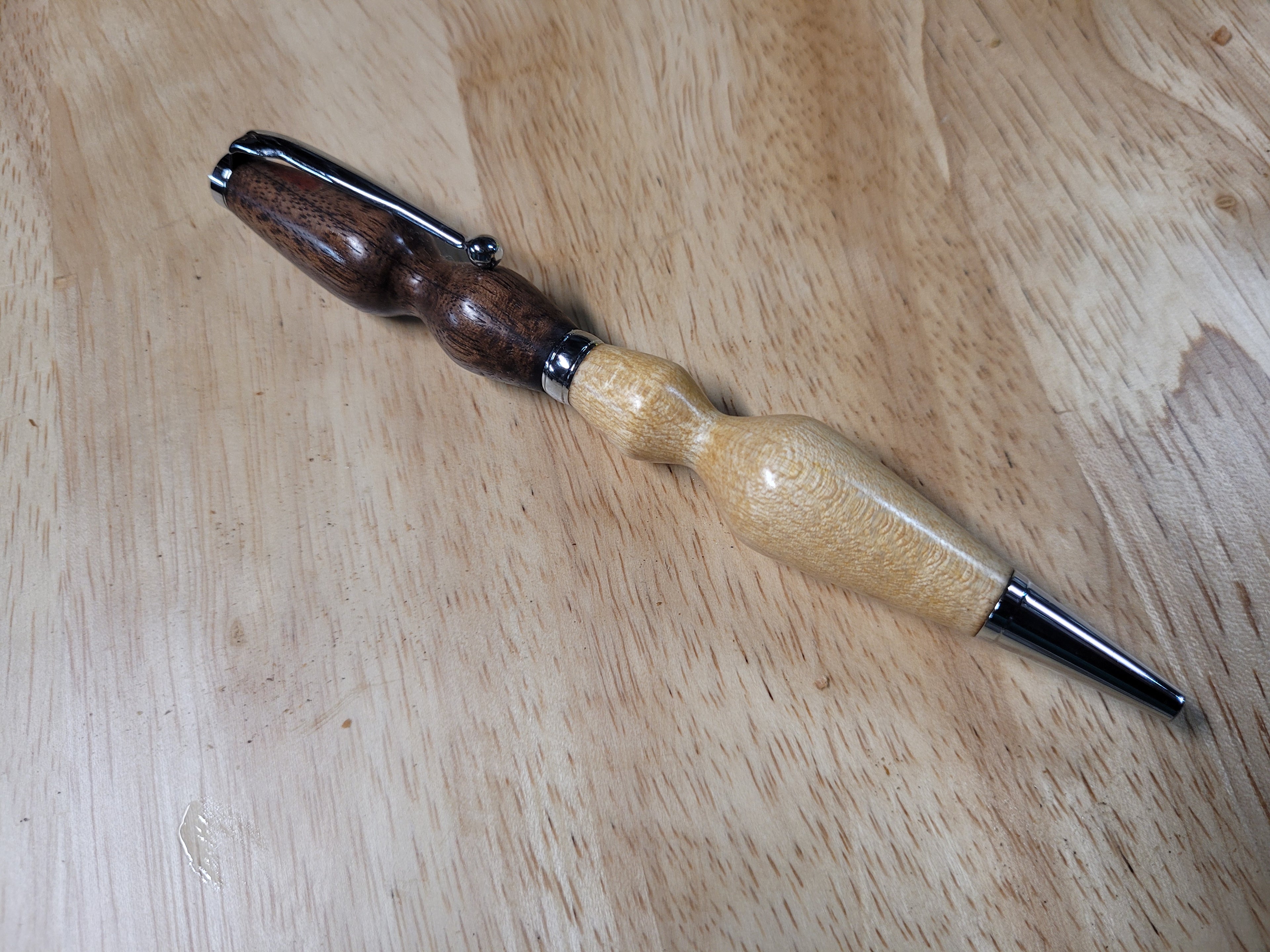 Walnut and Maple Combination Twist Pen