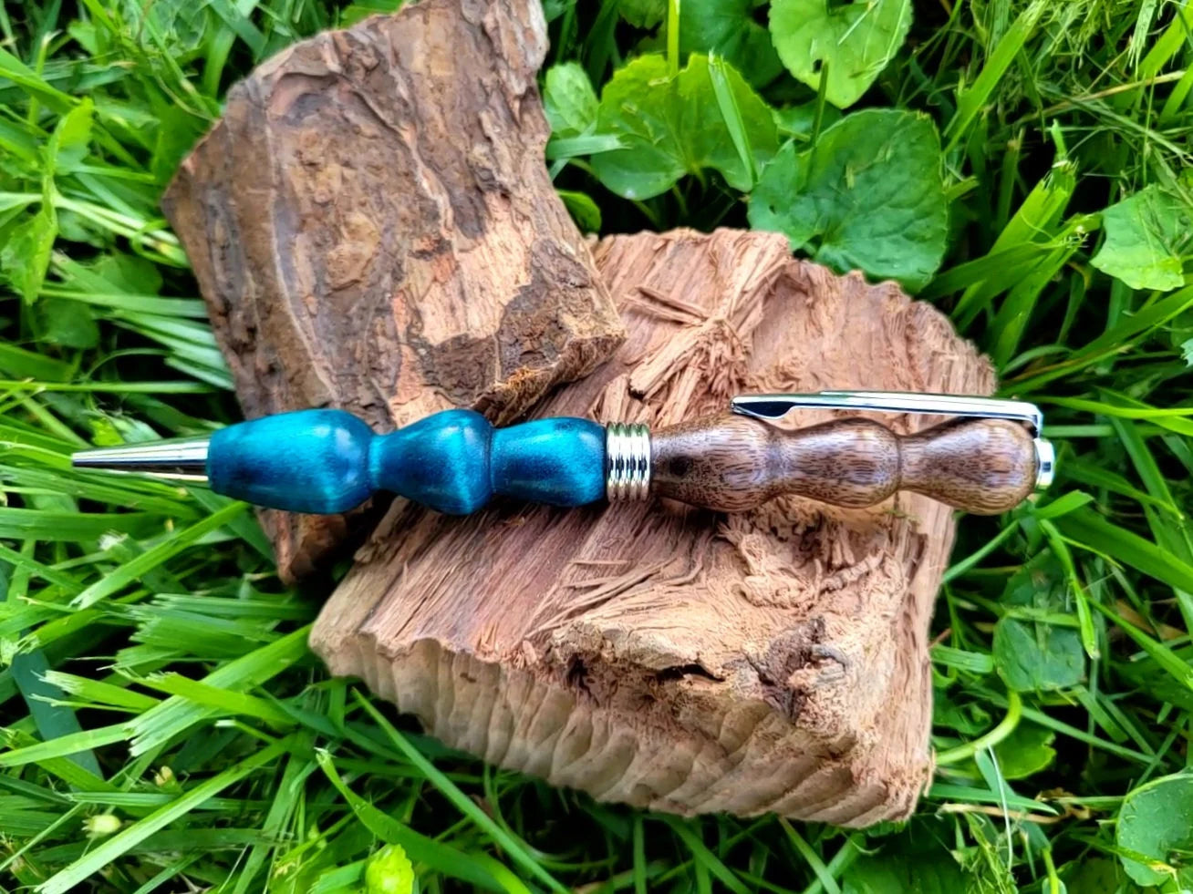 American Black Walnut and Maple(Dyed Green/Blue) Twist Pen