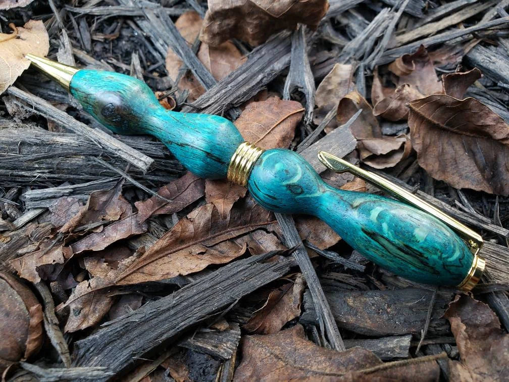 Spalted Oak Twist Pen Dyed Greenish Blue