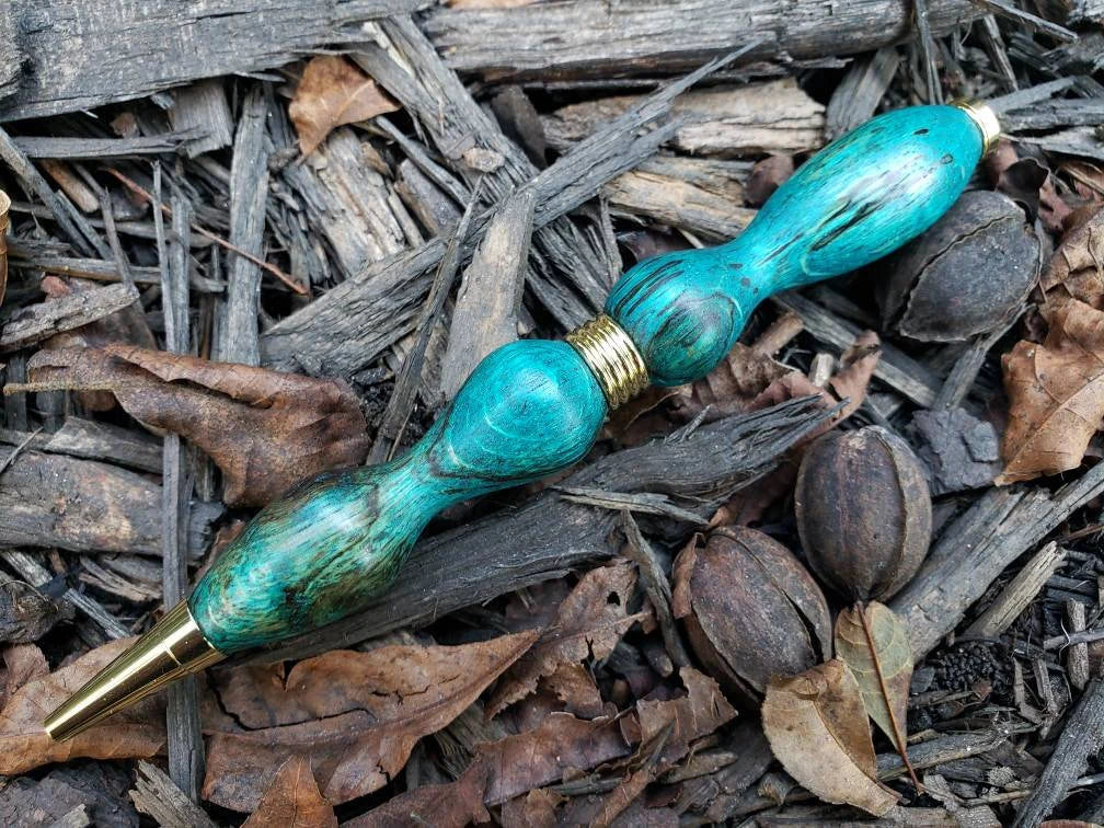 Spalted Oak Twist Pen Dyed Greenish Blue