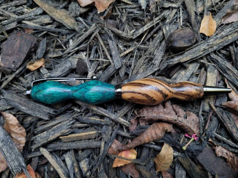 Twist Pen made of Zebrawood and Ebiara Dyed Green