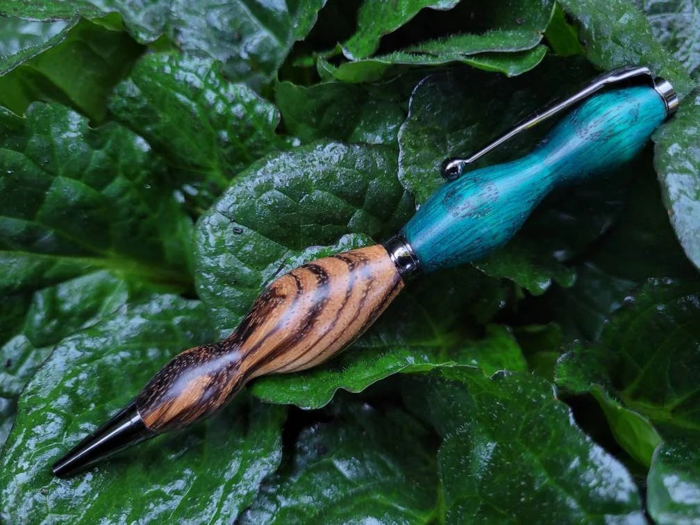 Twist Pen made of Zebrawood and Ebiara Dyed Green